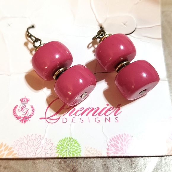 NEW Premier Designs 🔥 Pink Chunky Bead Dangle Earrings - Picture 2 of 6